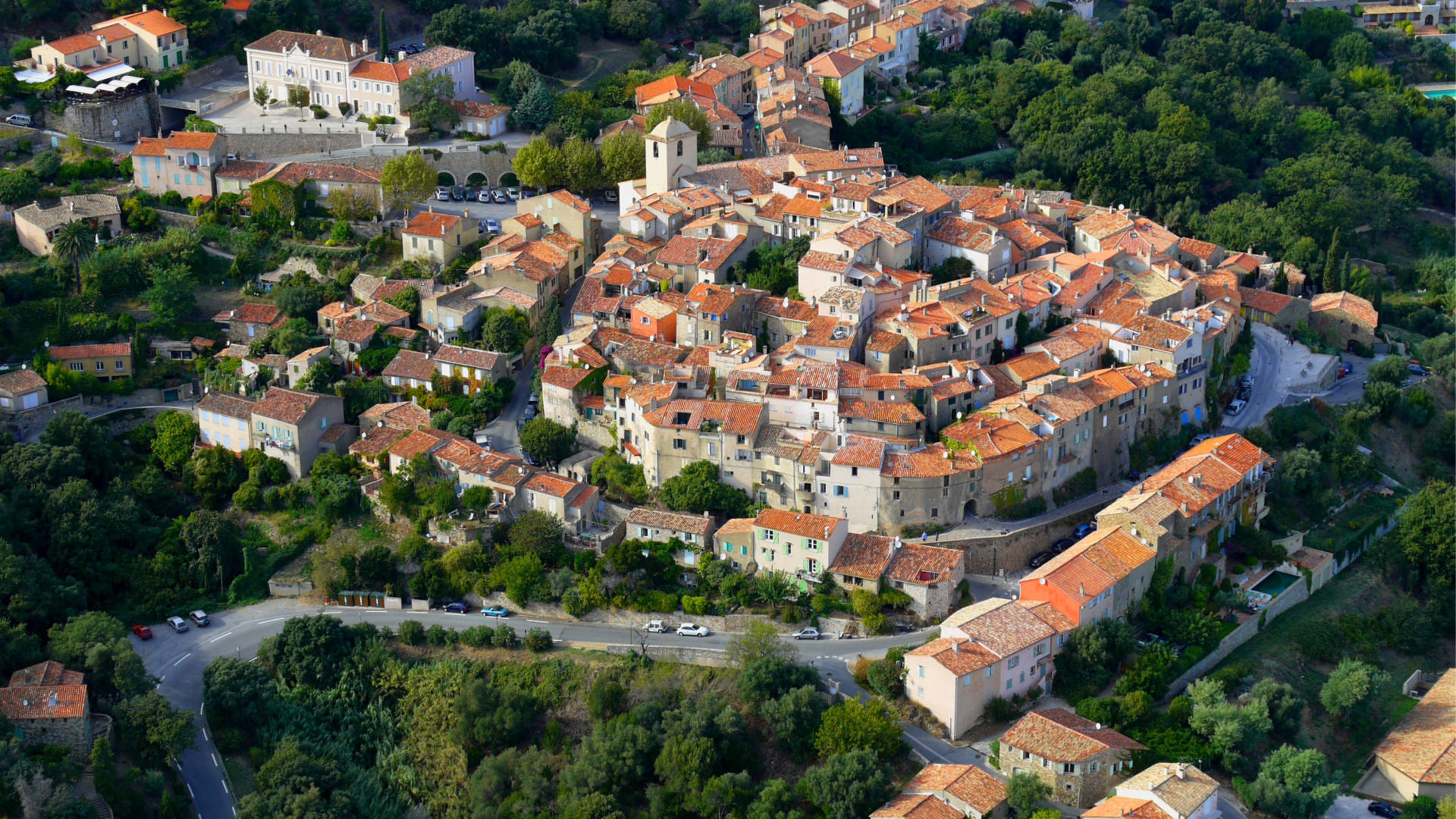 Authentic village – Office de Tourisme et de la Culture – Ramatuelle