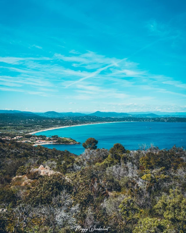 Le printemps, meilleure saison pour prendre le temps et profiter de ce magnifique panorama sur #pampelonne 

📸 @maggywanderlust 
👉 Follow and tag #destinationramatuelle 
#camarat #ramatuelle #golfesttropez #levarlunique #cotedazurfrance #hello_france #panorama_photo #view #bayofpampelonne #pampelonneplage #plagedepampelonne #holidays #avril #var #sud #instavoyage #tourism #sealovers #pointdevue #beach #plage #praia #spiagge